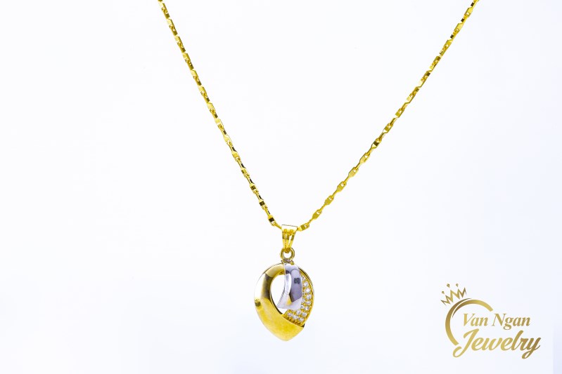 Dây chuyền và mặt